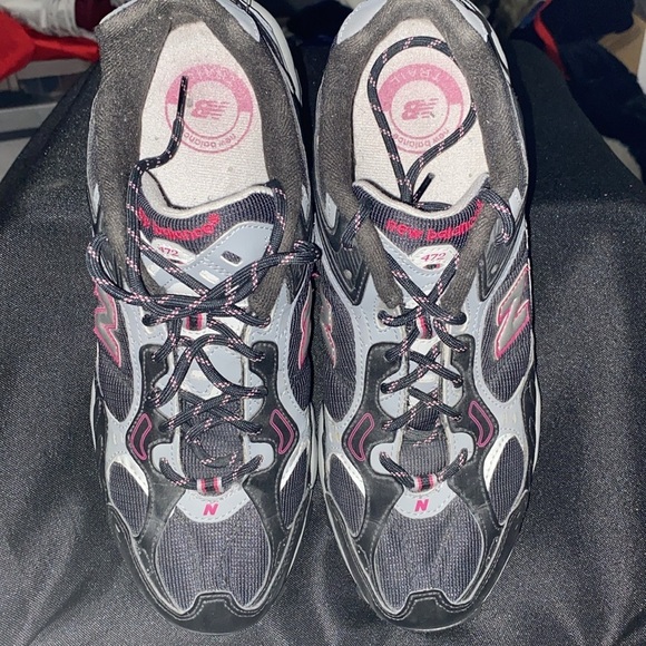 New Balance 472 WO Size  10 Black and Pink Sneakers. Good CLEAN CONDITION - Picture 3 of 11